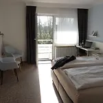 Hotel Zum Rosenteich 3*