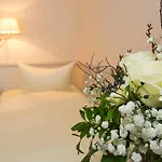 Zum Rosenteich Otel
