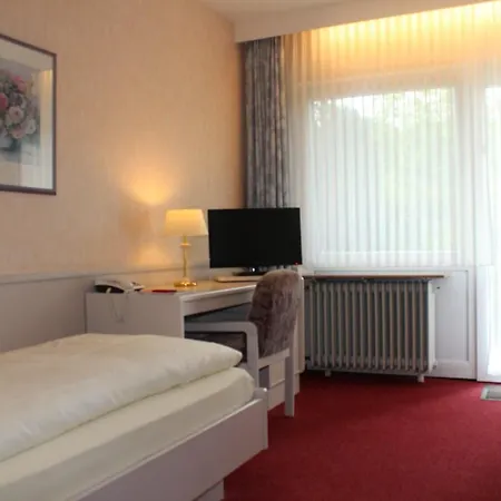 Zum Rosenteich Otel 3*