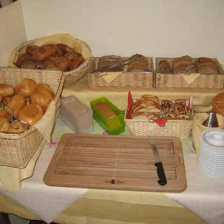 Otel Zum Rosenteich 3*