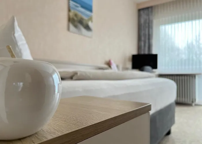 Hotel Zum Rosenteich 3*