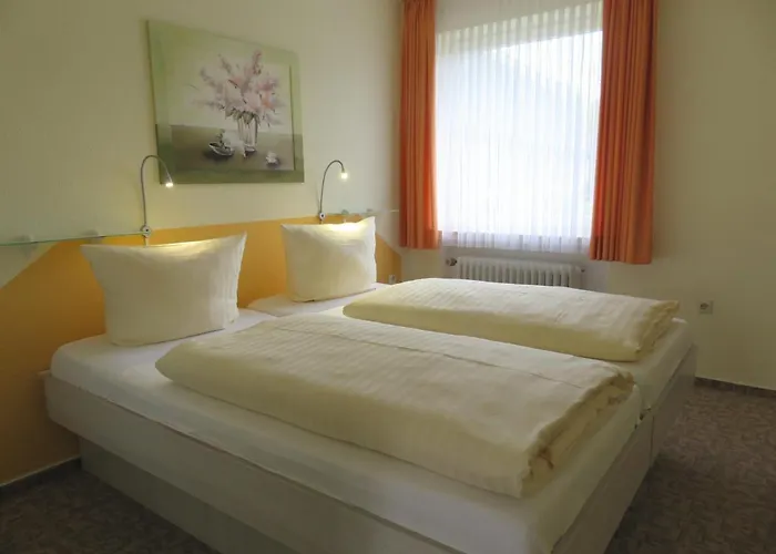 Hotel Zum Rosenteich 3*